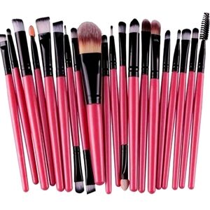 New makeup brush set